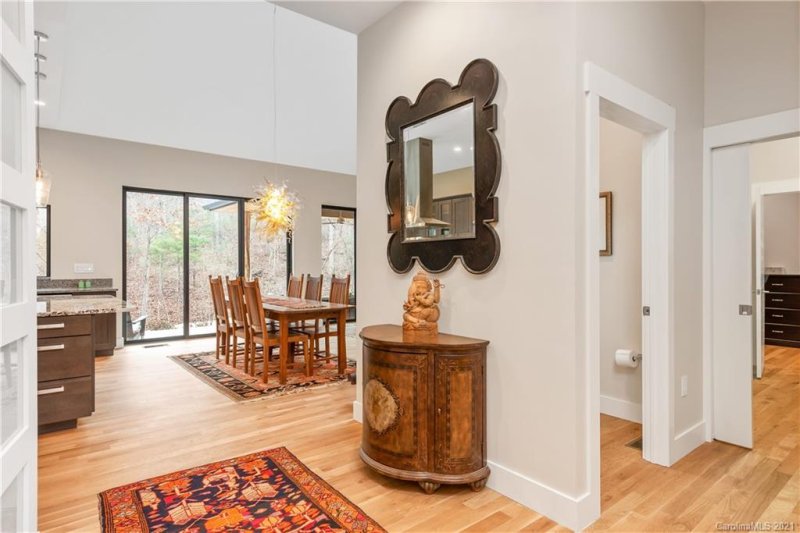 Property image 5 at 14 Starling Pass, Asheville, NC 28804