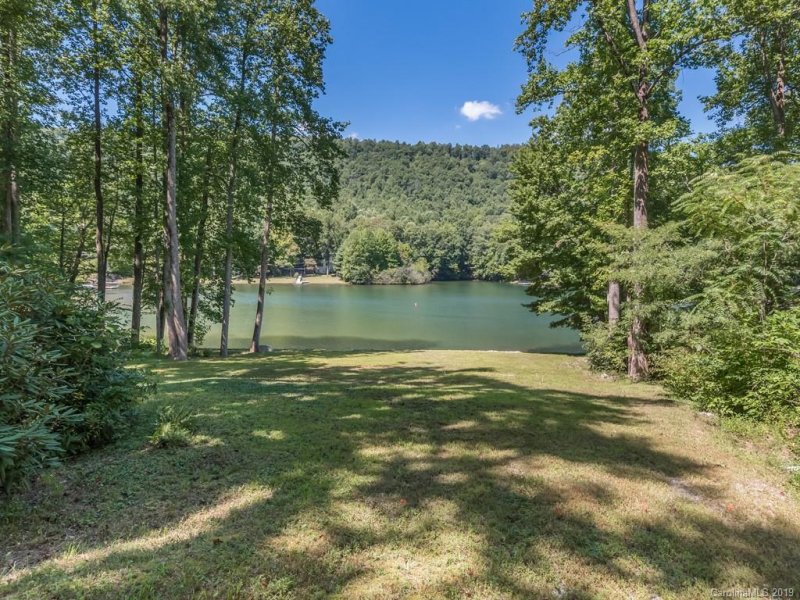 Property image 2 at 897 Haven Drive, Saluda, NC 28773