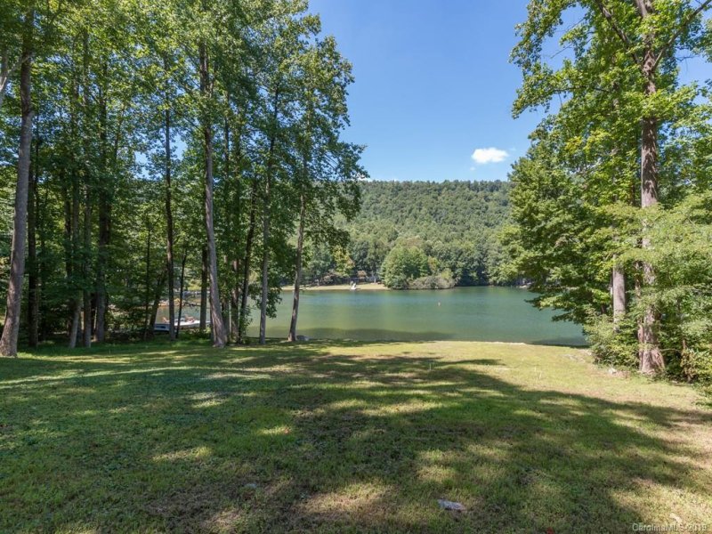 Property image 3 at 897 Haven Drive, Saluda, NC 28773