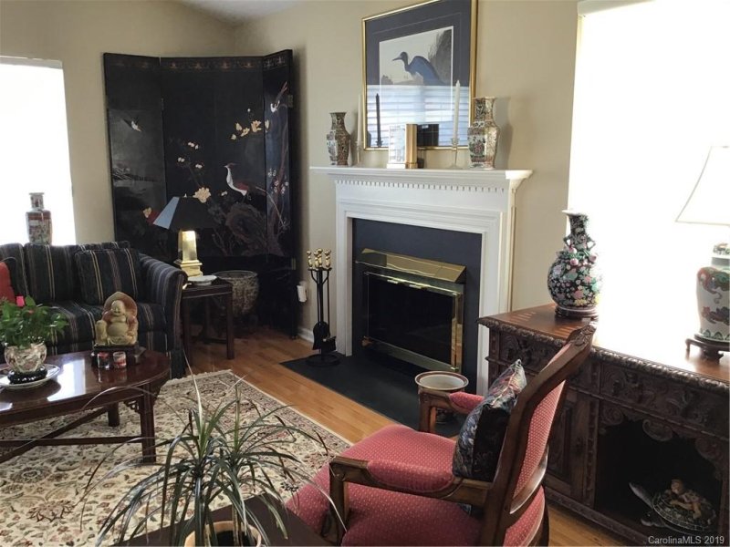 Property image 3 at 12 S Woodridge View Court, Hendersonville, NC 28791