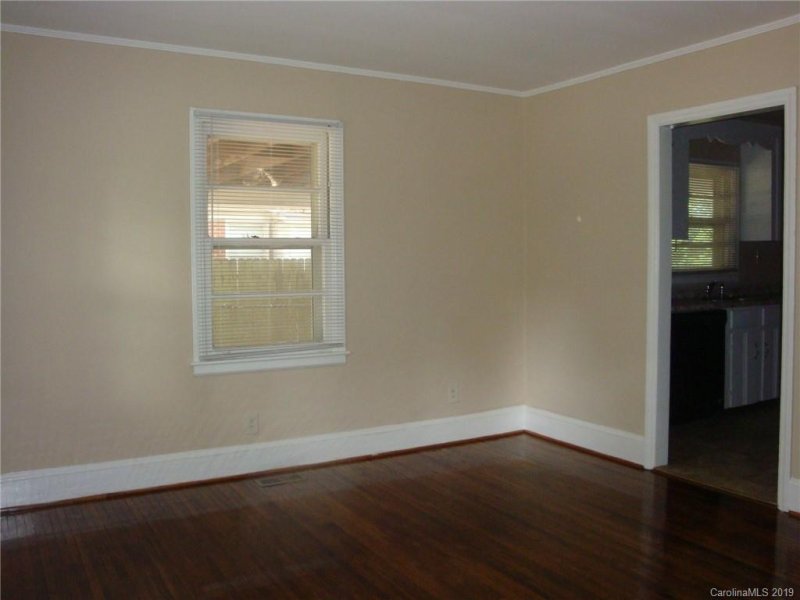 Property image 2 at 3909 Barlowe Road, Charlotte, NC 28208