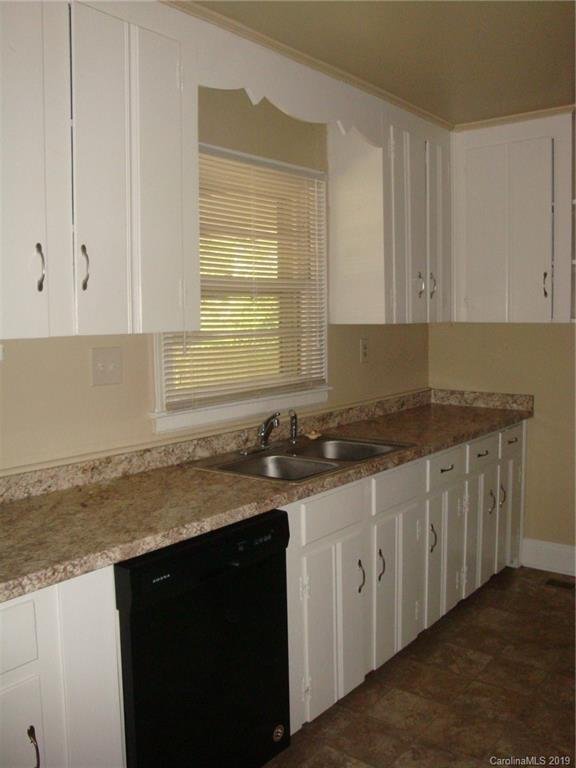 Property image 3 at 3909 Barlowe Road, Charlotte, NC 28208