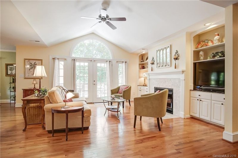 Property image 4 at 11057 Holiday Cove Drive, Tega Cay, SC 29708