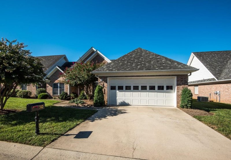 Property image 3 at 3131 9th Street Drive, Hickory, NC 28601