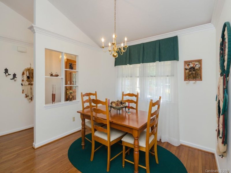 Property image 3 at 1018 Saddlebrook Drive, Hendersonville, NC 28739