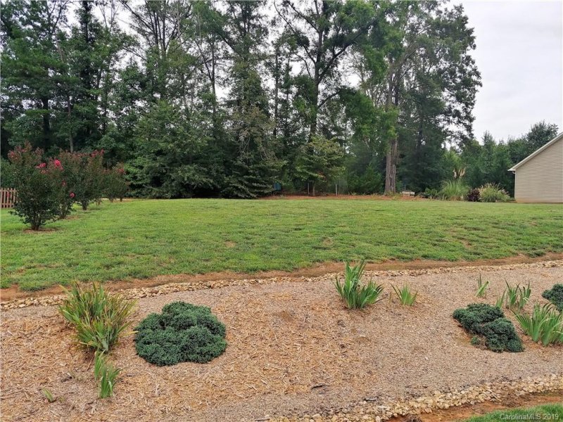 Property image 4 at 2491 Harvest Drive, Hickory, NC 28601