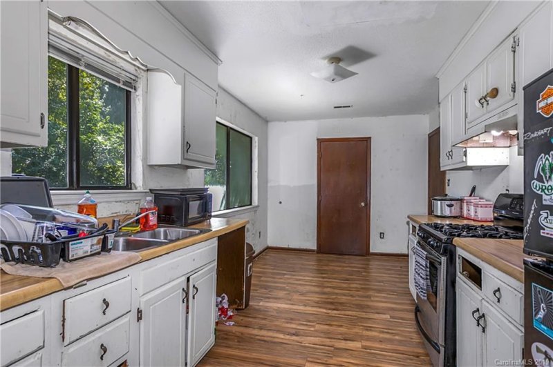 Property image 4 at 4626 Butterwick Lane, Charlotte, NC 28212