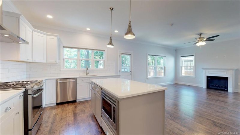 Property image 2 at 2628 Shamrock Drive, Charlotte, NC 28205