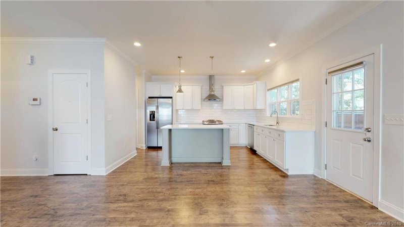 Property image 4 at 2628 Shamrock Drive, Charlotte, NC 28205