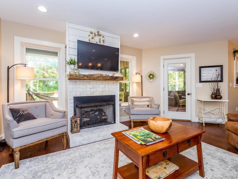 Property image 3 at 29 Dalton Lane, Black Mountain, NC 28711