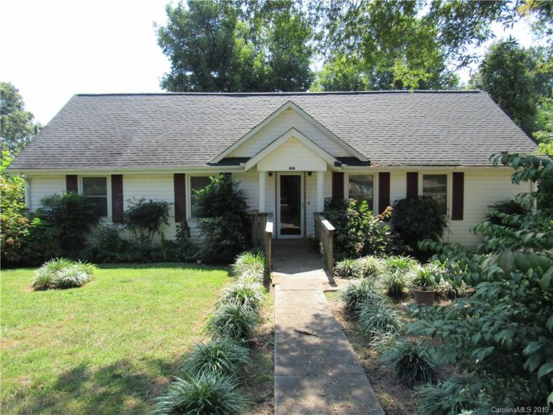 Property image 4 at 117 Hillcrest Drive, Bessemer City, NC 28016