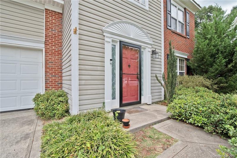 Property image 5 at 4505 Fox Thorne Drive, Charlotte, NC 28216
