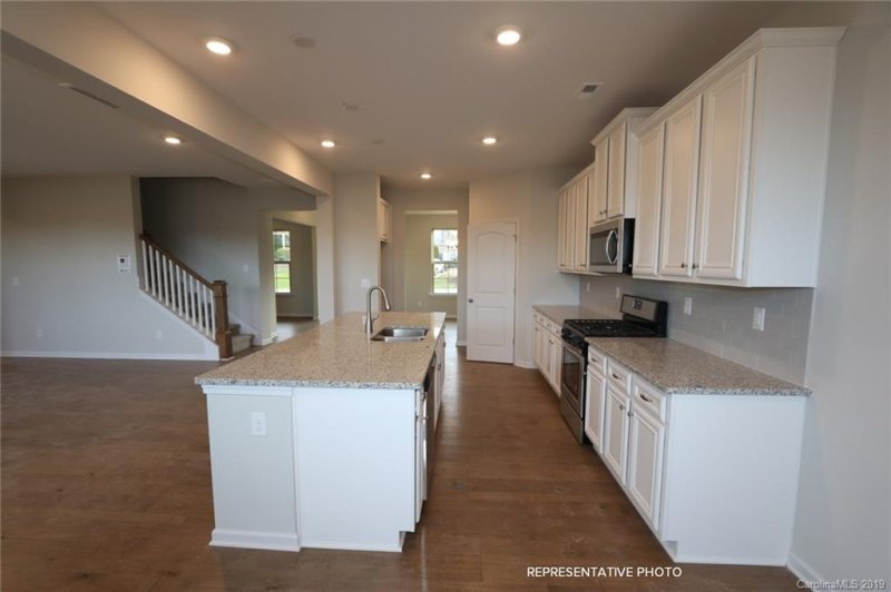 Property image 3 at 120 Sweet Grass Lane, Mooresville, NC 28115