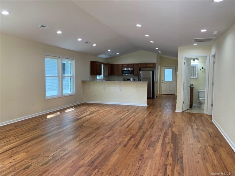 Property image 4 at 23 Chapel Park Place, Asheville, NC 28803