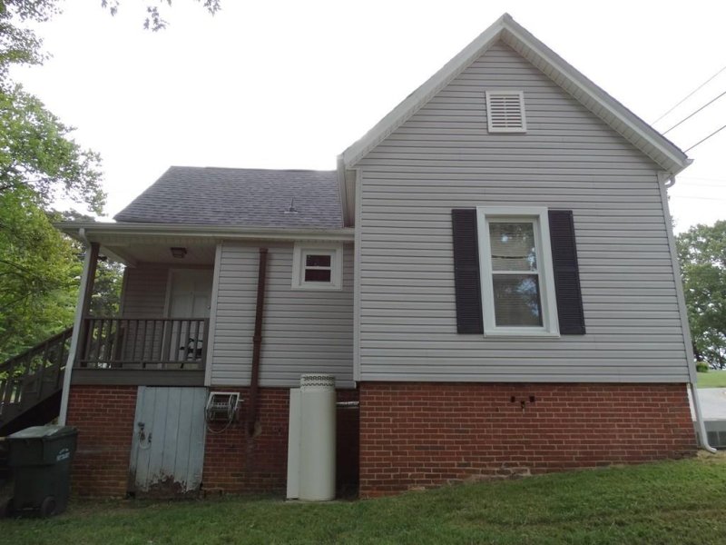 Property image 4 at 96 15th Street, Hickory, NC 28602