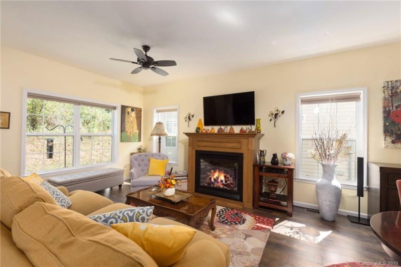 Property image 4 at 79 Kirby Road, Asheville, NC 28806