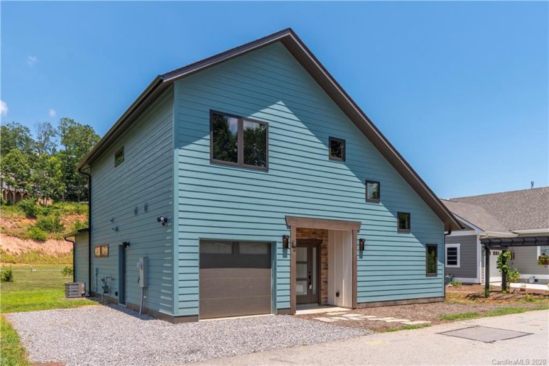 Property image 5 at 20 Destination Drive, Asheville, NC 28806