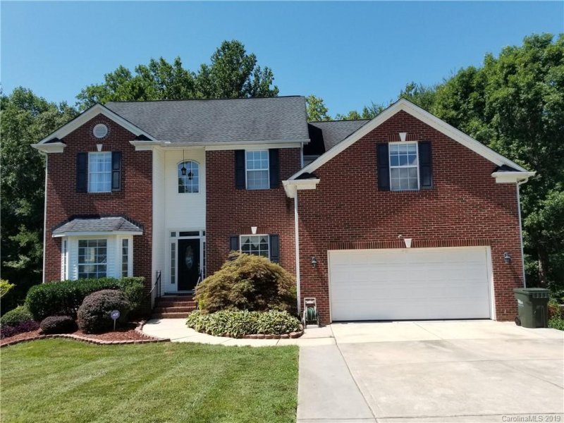 Property image 2 at 2402 Creek Court, Matthews, NC 28105