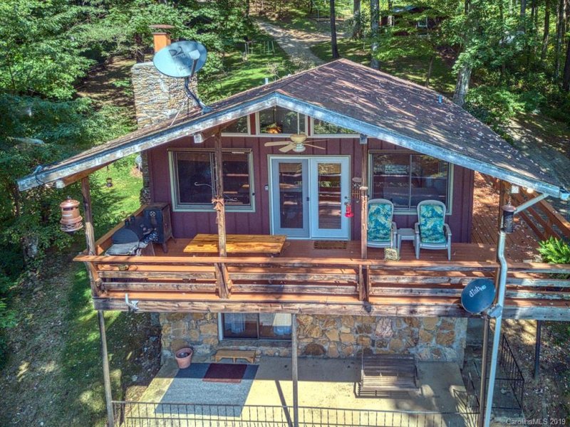 Property image 3 at 115 Sleepy Hollow Lane, Canton, NC 28716