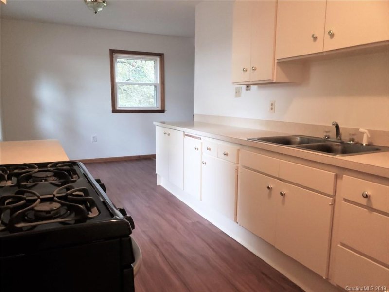 Property image 4 at 1320 Forest Park Drive, Statesville, NC 28677