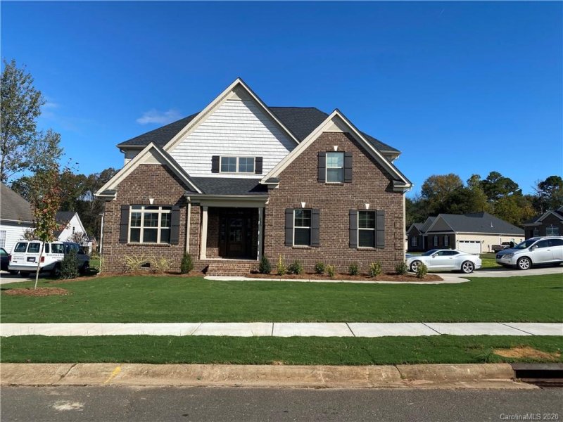 135 Coral Rutledge Drive