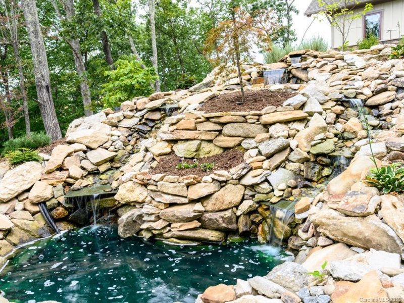 Property image 3 at 1303 Solomon Circle, Hendersonville, NC 28739