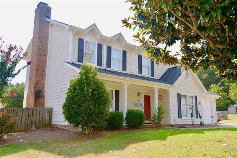 Property image 4 at 409 Iredell Court, Gastonia, NC 28054