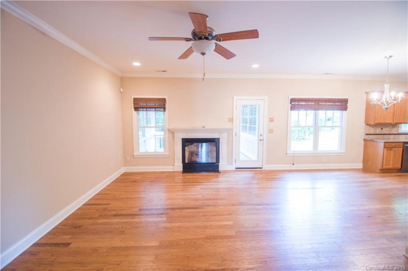 Property image 4 at 906 Hatchery Lane, Statesville, NC 28677