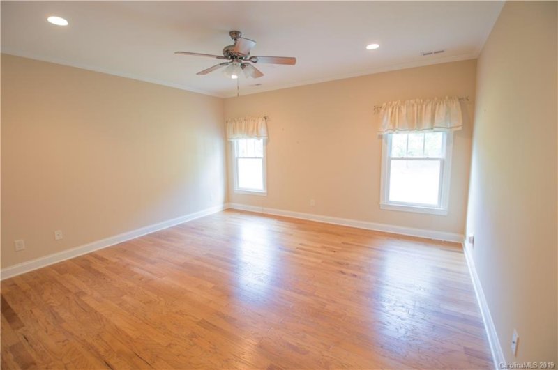 Property image 5 at 906 Hatchery Lane, Statesville, NC 28677