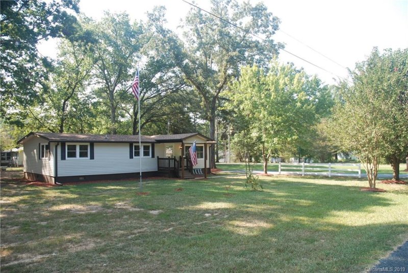 Property image 3 at 4108 Scarlet Street, Matthews, NC 28104