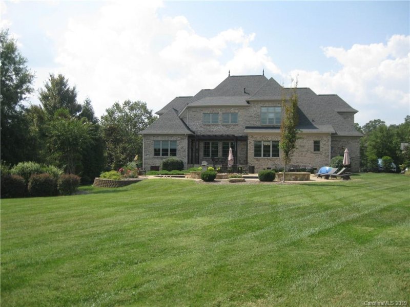 Property image 5 at 6002 Caliterra Drive, Matthews, NC 28104