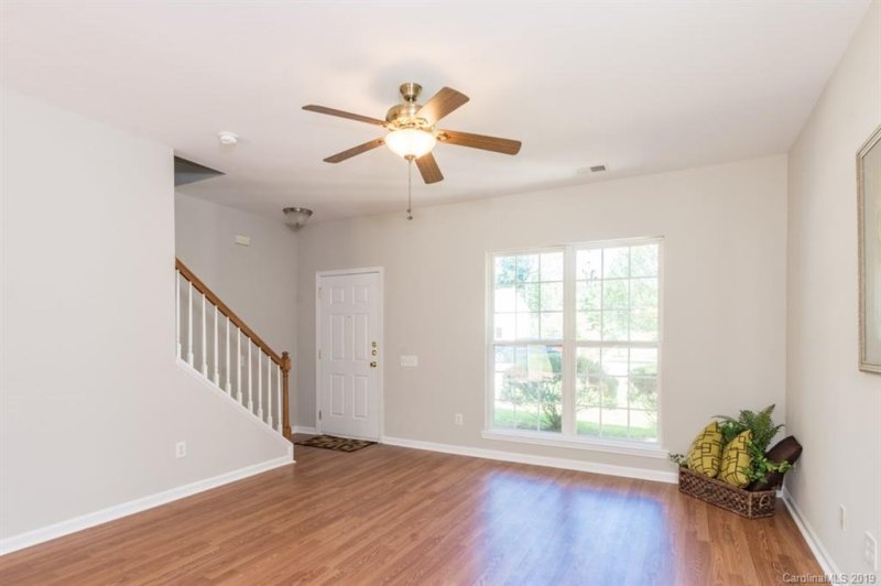 Property image 3 at 1532 Braveheart Lane, Charlotte, NC 28216