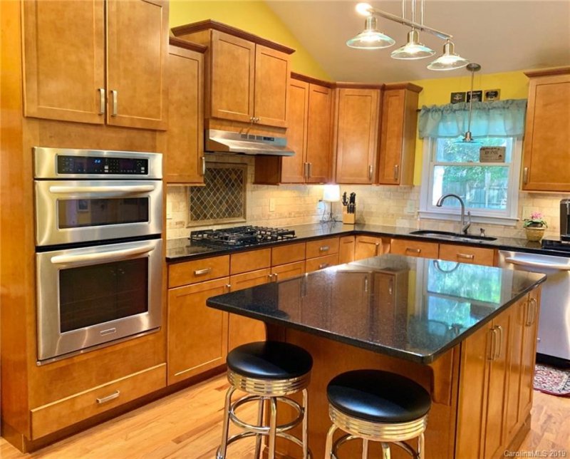 Property image 3 at 707 Knollwood Court, Rock Hill, SC 29732