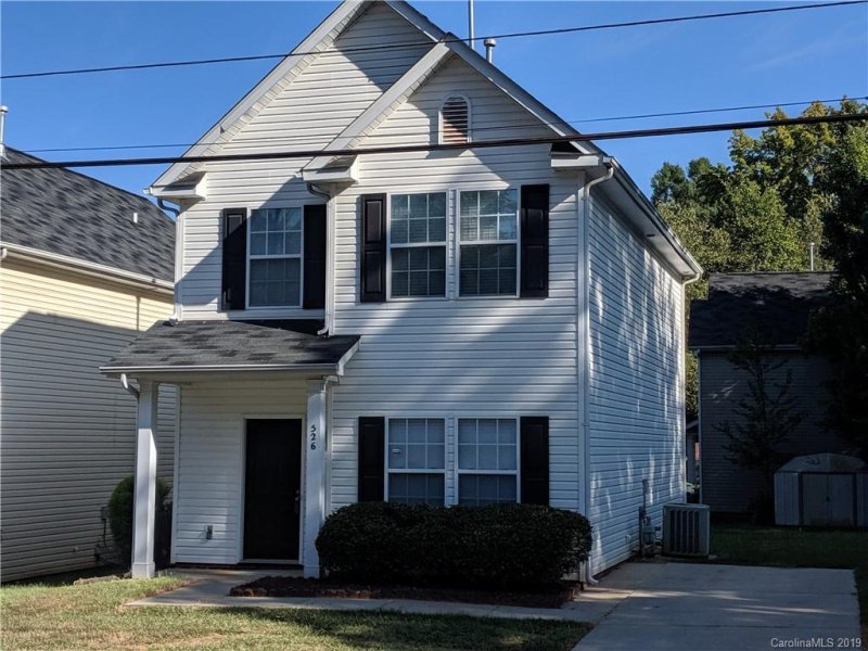 Property image 2 at 526 E Iredell Avenue, Mooresville, NC 28115
