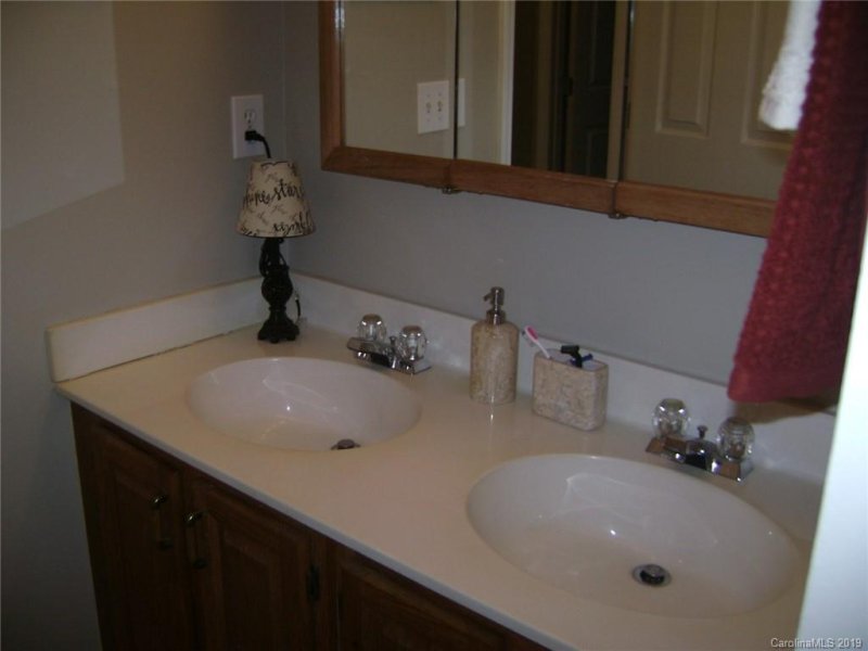 Property image 5 at 1922 Sloan Drive, Charlotte, NC 28208