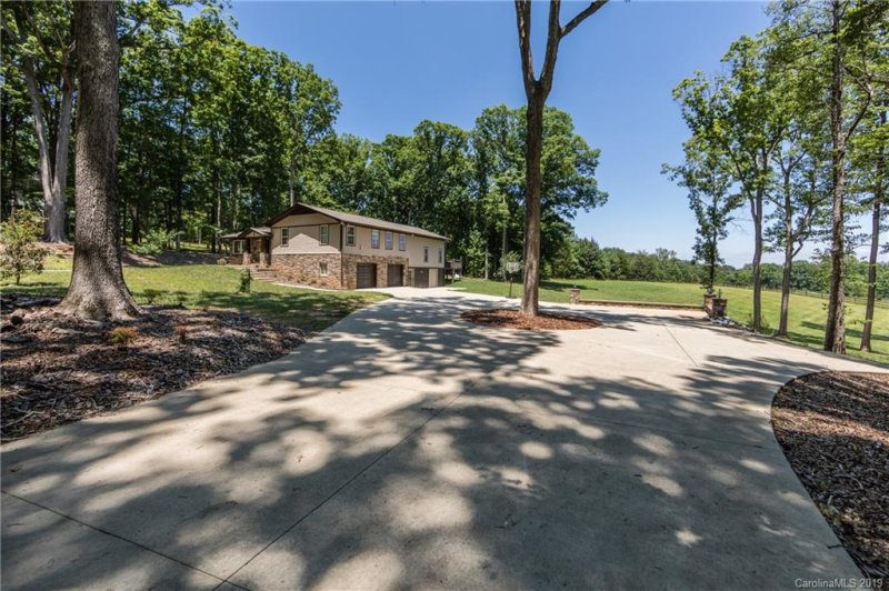 Property image 3 at 8511 Viking Drive, Waxhaw, NC 28173