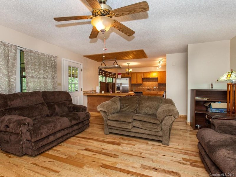 Property image 2 at 1 Countryside Estate, Barnardsville, NC 28709