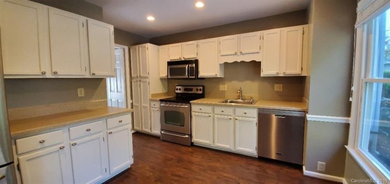 Property image 2 at 7202 Meeting Street, Charlotte, NC 28210