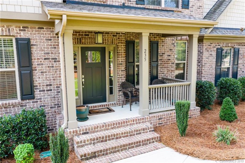 Property image 2 at 235 Cove Creek Loop, Mooresville, NC 28117