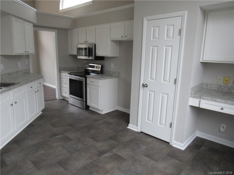 Property image 5 at 6830 Oldecastle Court, Charlotte, NC 28277