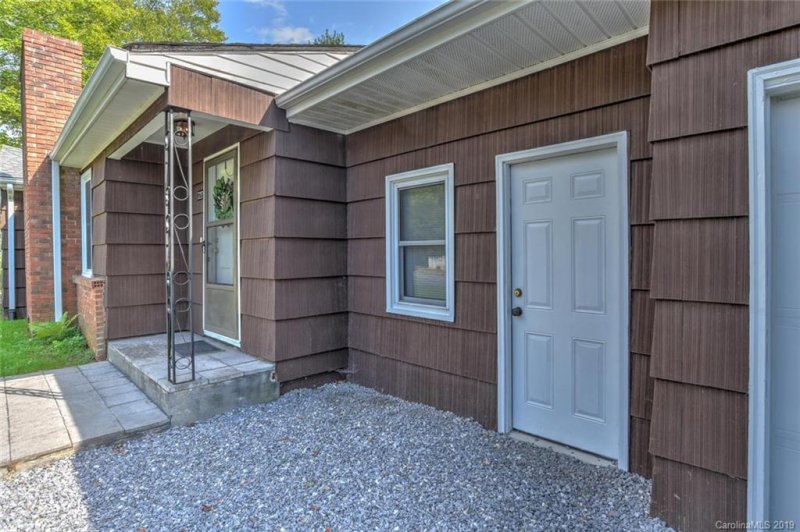 Property image 4 at 727 Azalea Avenue, Black Mountain, NC 28711