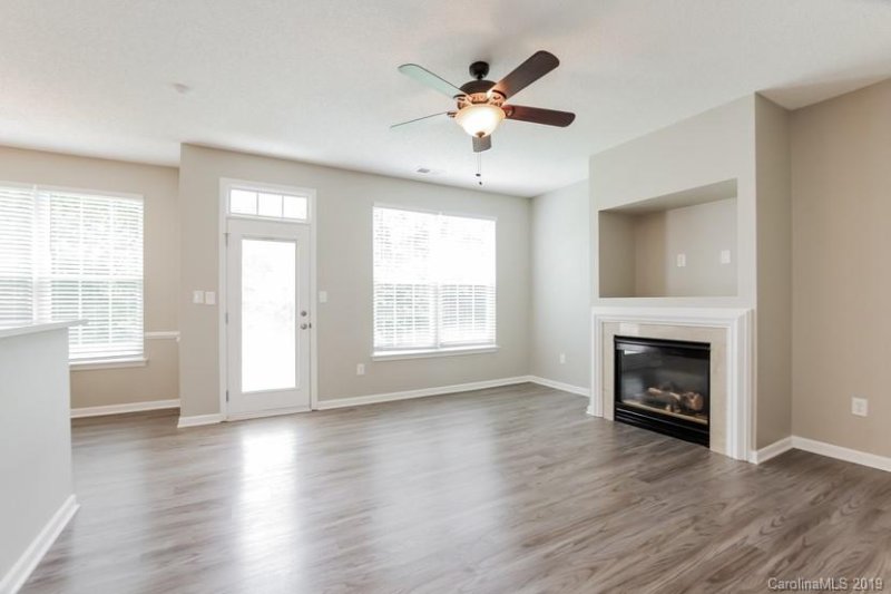 Property image 2 at 4534 Fox Thorne Drive, Charlotte, NC 28216