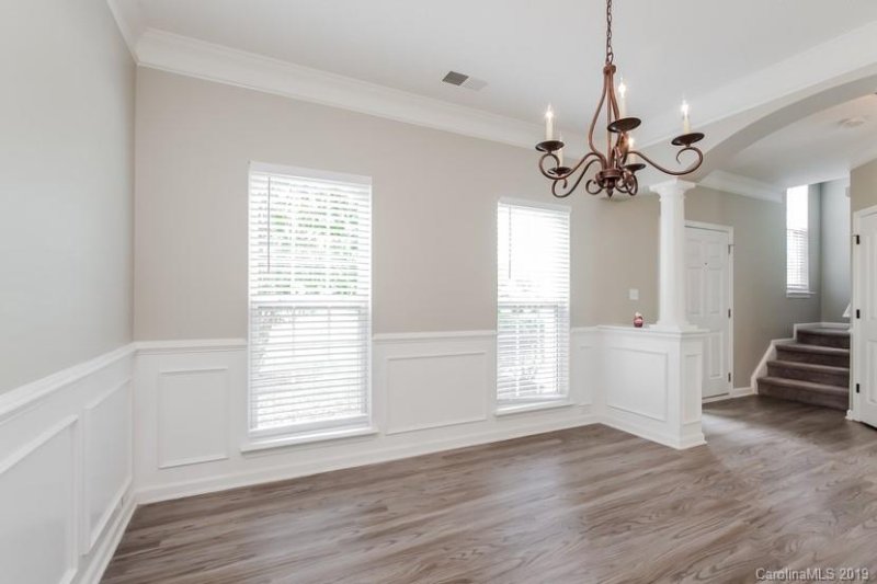 Property image 4 at 4534 Fox Thorne Drive, Charlotte, NC 28216