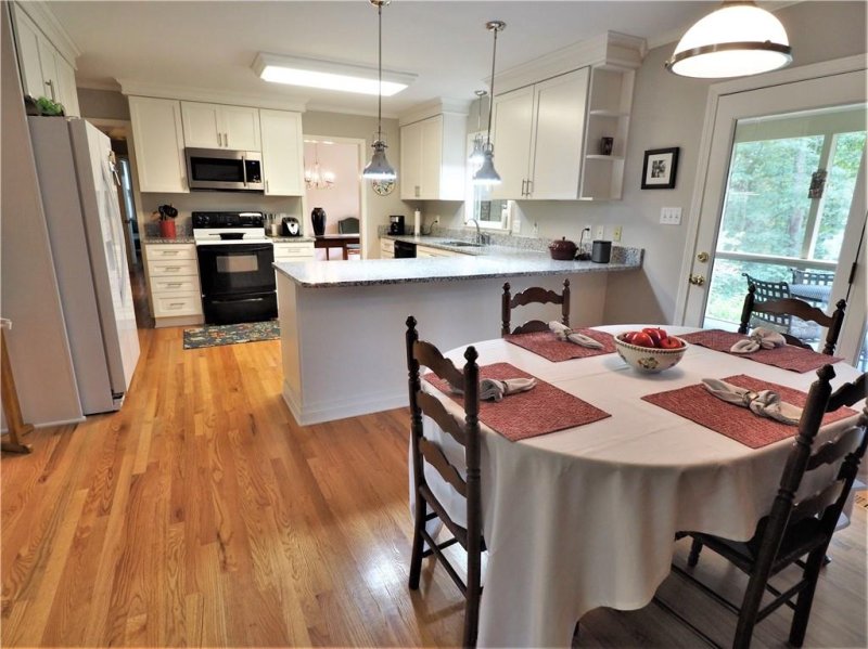 Property image 3 at 289 Harbor Drive, Taylorsville, NC 28681