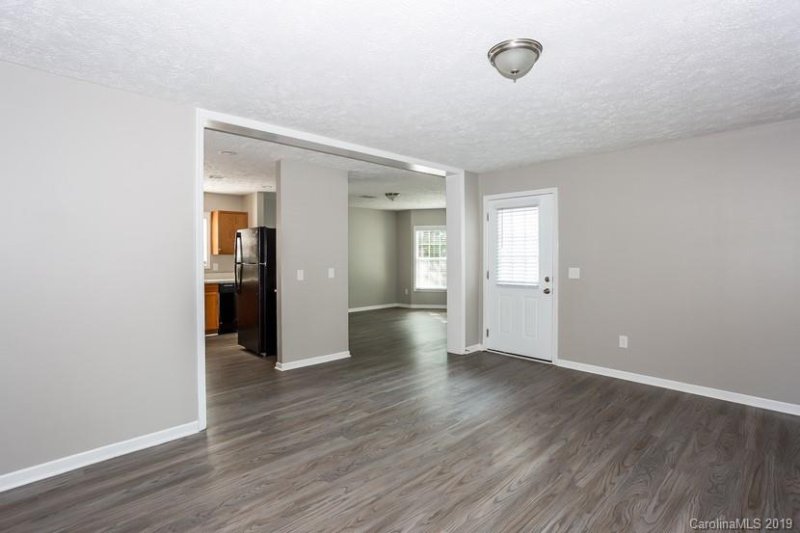 Property image 4 at 1115 Marietta Street, Charlotte, NC 28214