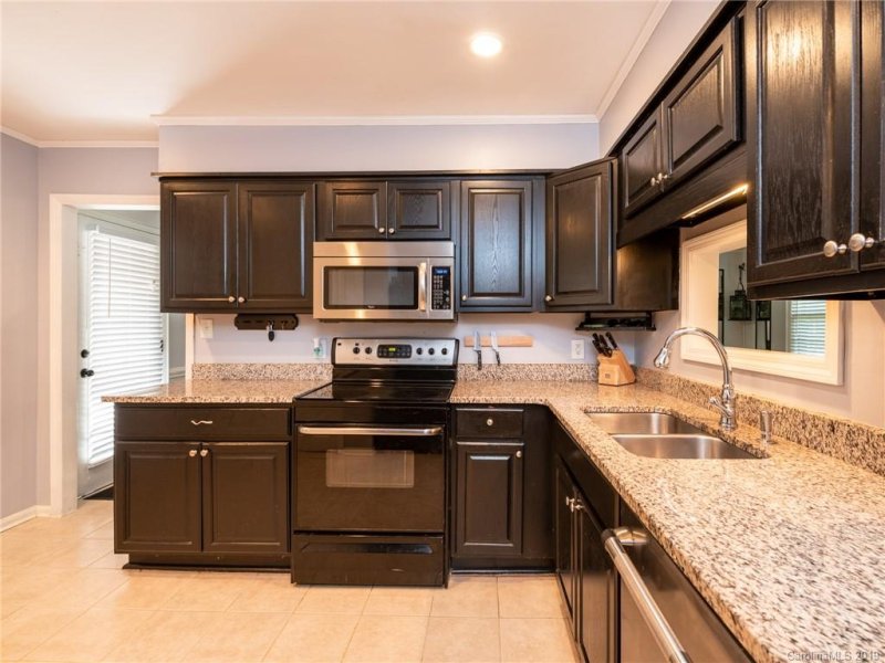 Property image 4 at 4404 Oak Lane, Charlotte, NC 28213