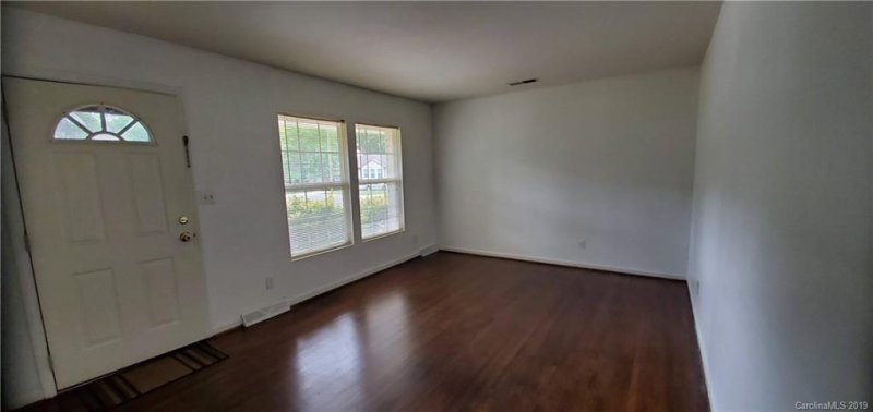 Property image 2 at 6611 Crab Orchard Court, Charlotte, NC 28212