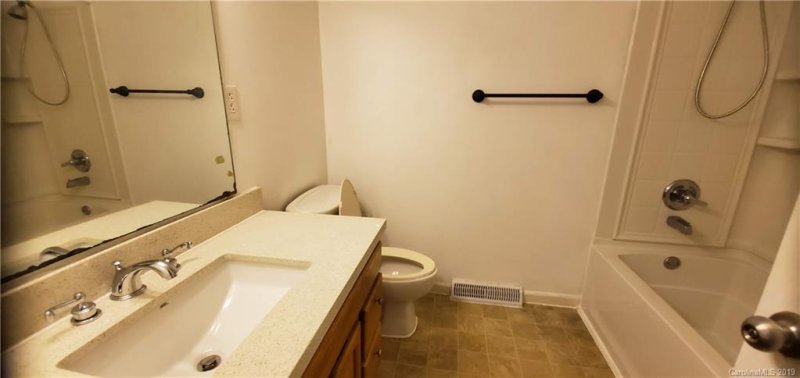 Property image 5 at 6611 Crab Orchard Court, Charlotte, NC 28212