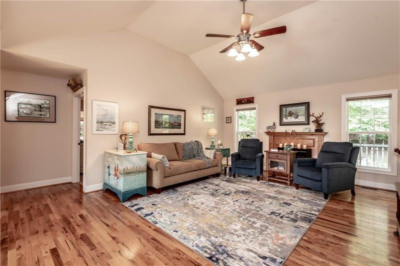 Property image 4 at 512 Yorktown Court, Lenoir, NC 28645