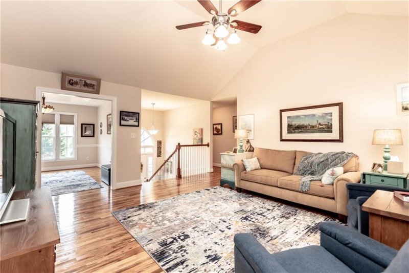 Property image 5 at 512 Yorktown Court, Lenoir, NC 28645